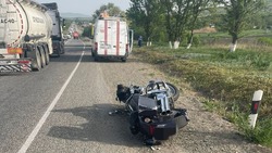 Мотоциклист погиб при столкновении с легковушкой в Шпаковском округе